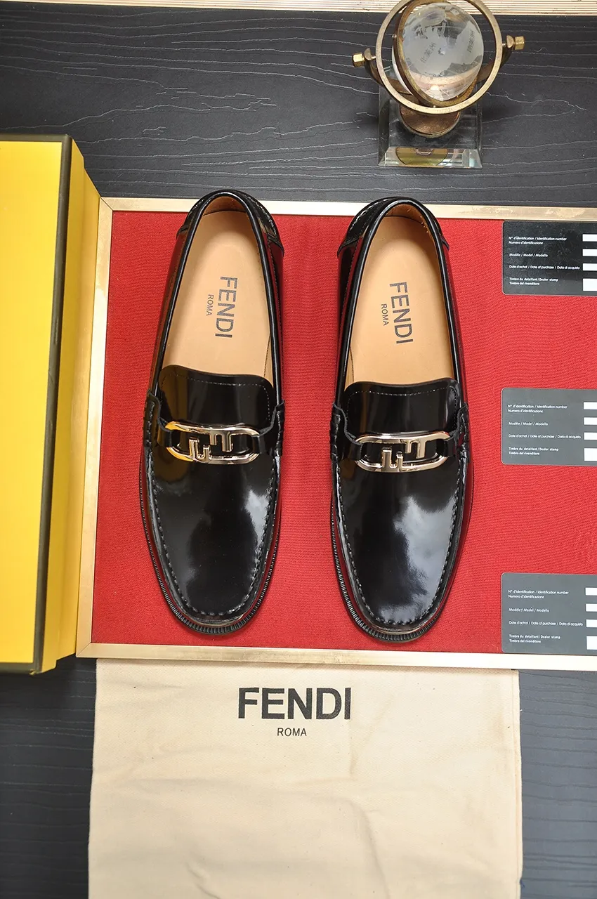 Men's shoes💰560💶[FENDI] The latest high-end men's shoes in Hong Kong! Original quality. The upper is made of imported cowhide material and cowhide lining! Super comfortable on the foot, original wear-resistant outsole, luxurious, fashionable, casual and versatile! Size: 38-45 (45 customized)